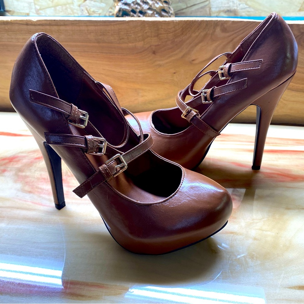 Deb Platform Heels
